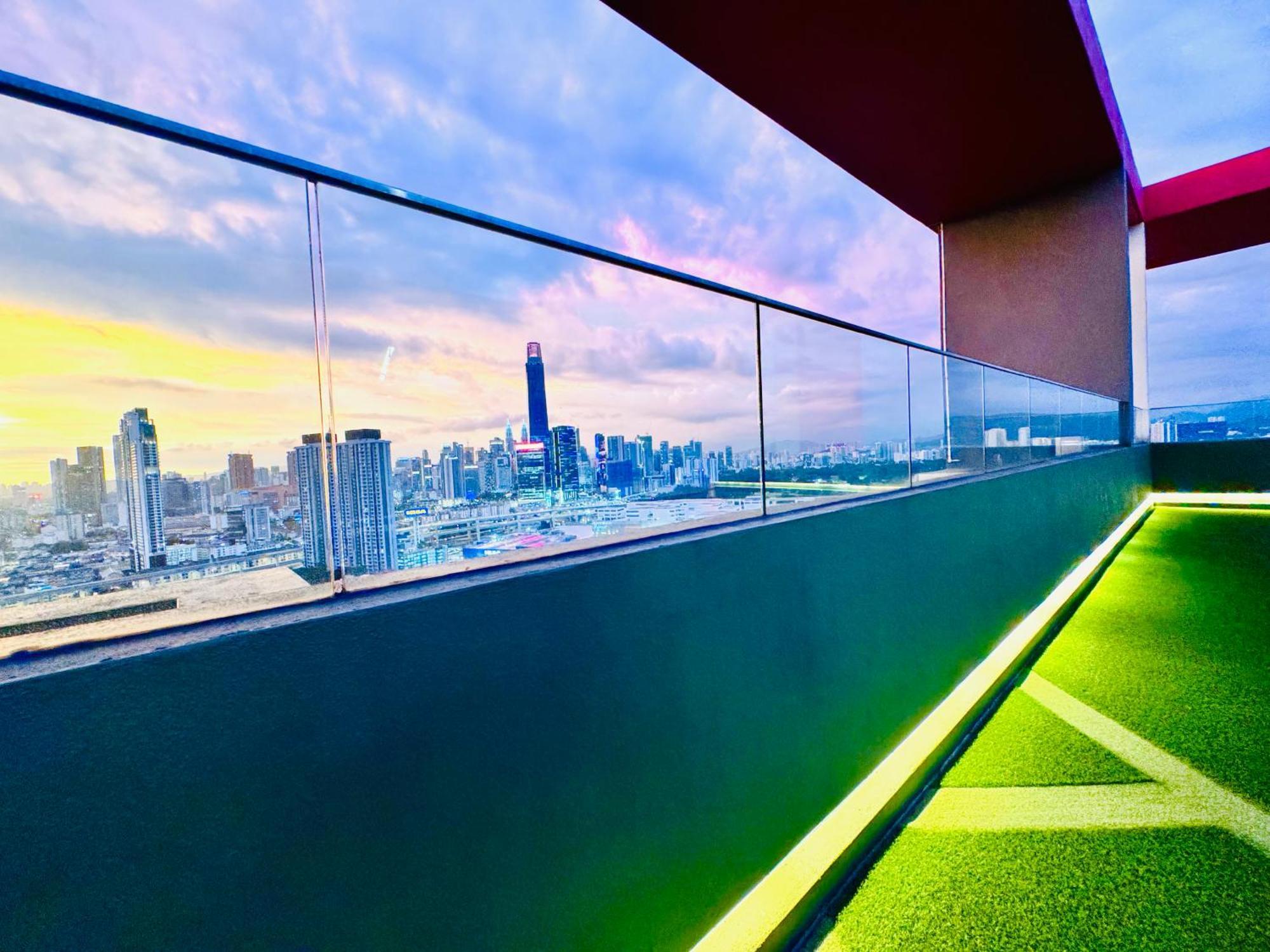 Velocity Kl By Luxury Hut *